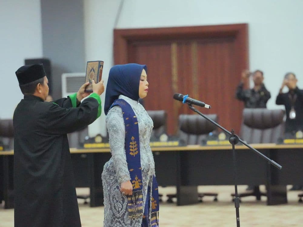 Arnila H. M. Ali Resmi Dilantik Jadi Wakil Ketua DPRD Sulteng, Komitmen Soal Kebijakan Inklusif dan Berkeadilan