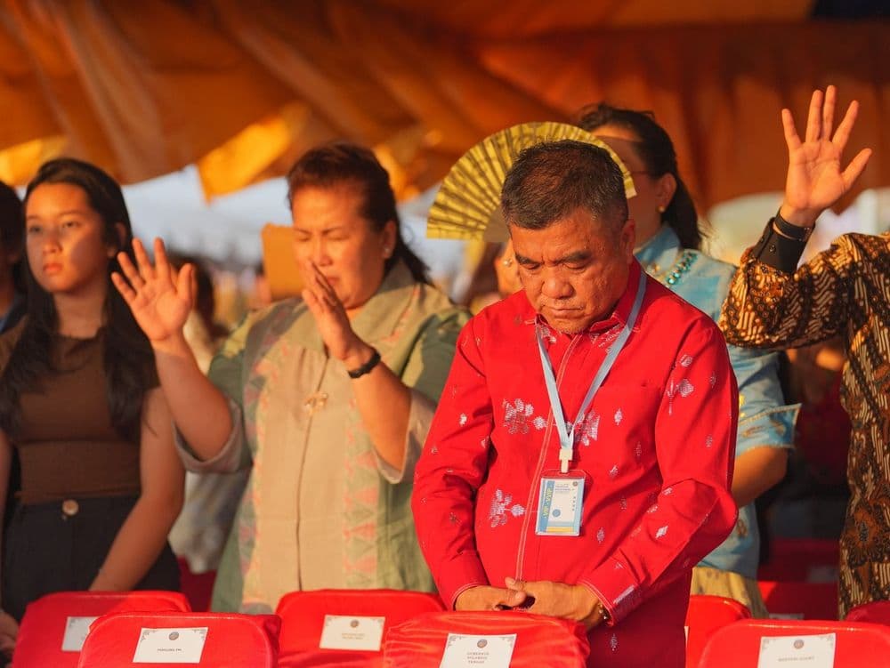 DPRD PROVINSI SULAWESI TENGAH HADIRI PUNCAK PASKAH NASIONAL V TAHUN 2026 DI KABUPATEN SIGI